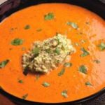 Суп с паприкой, красным перцем и фисташковым пюре