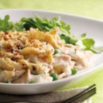 Запеканка с тунцом и лапшой на сковороде