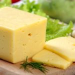 Сыр по воздействию на организм приравнен к наркотическим продуктам