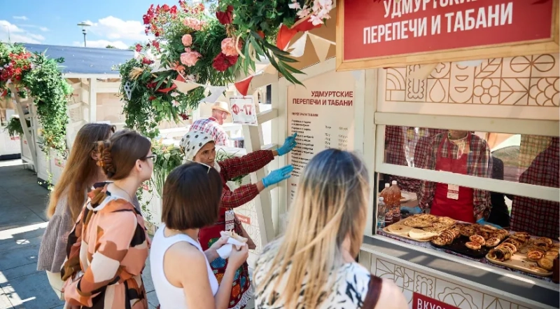 Вокруг страны за 11 дней: чем удивит москвичей и гостей столицы гастрофестиваль «Вкусы России»